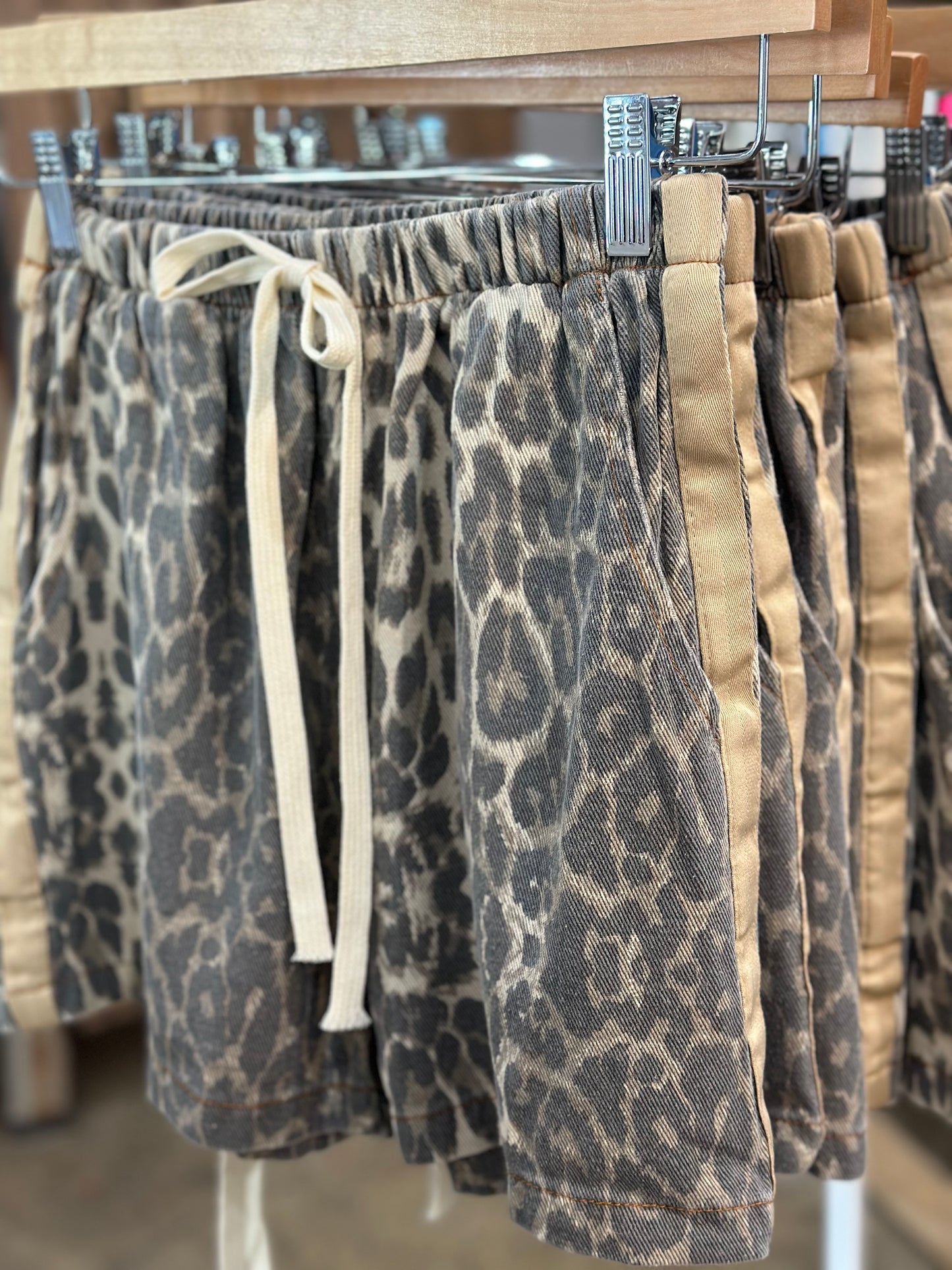Leopard racer shorts - ladies