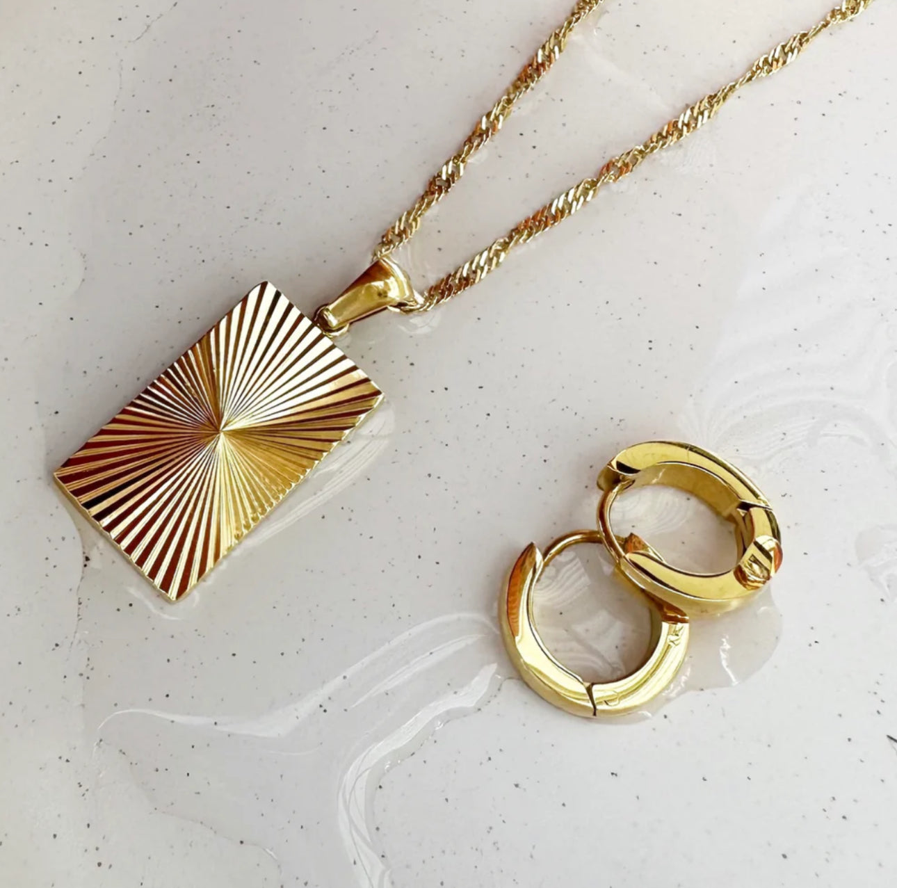 Motion Pendant Necklace