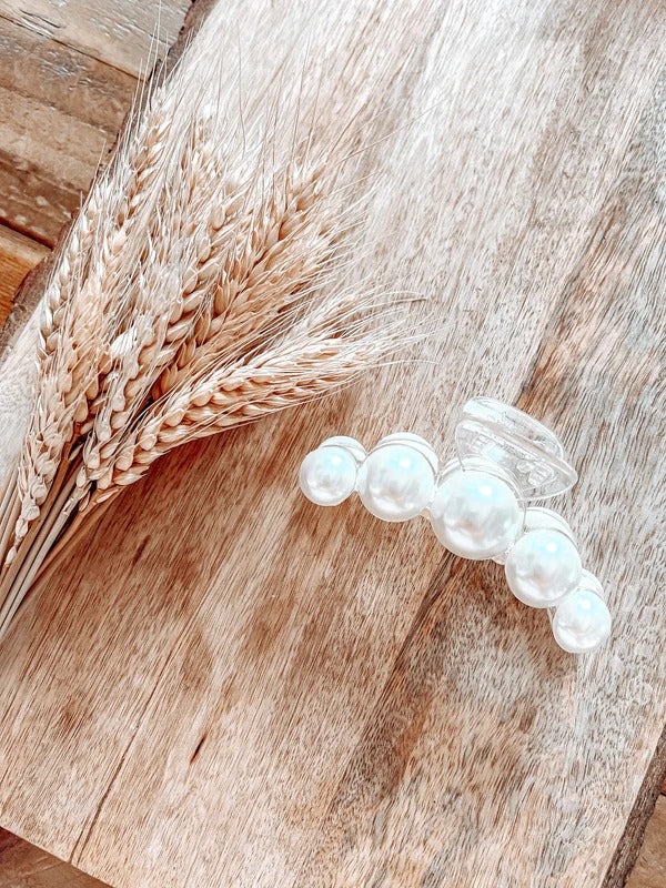 Pearl Hair Claw Clip