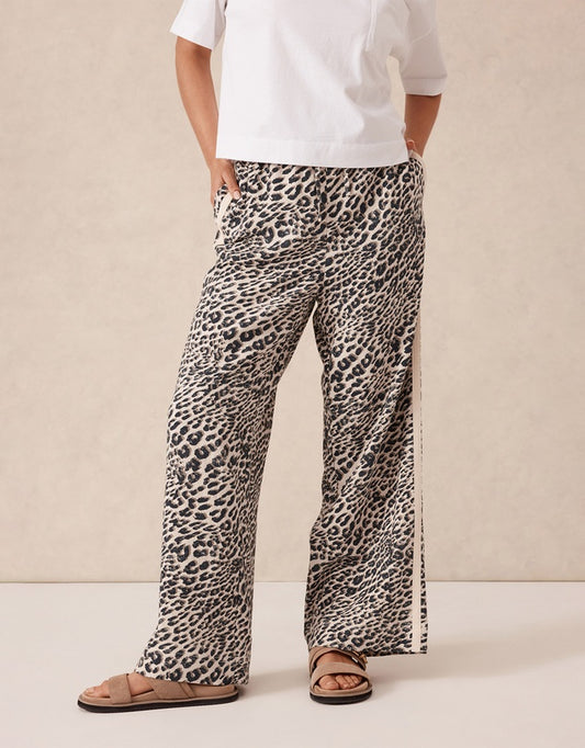 Relaxed drawstring pant - leopard - ladies